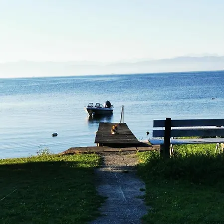 Gaestehaus Zum Landesteg 아파트 *