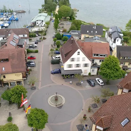 Gaestehaus Zum Landesteg 아파트